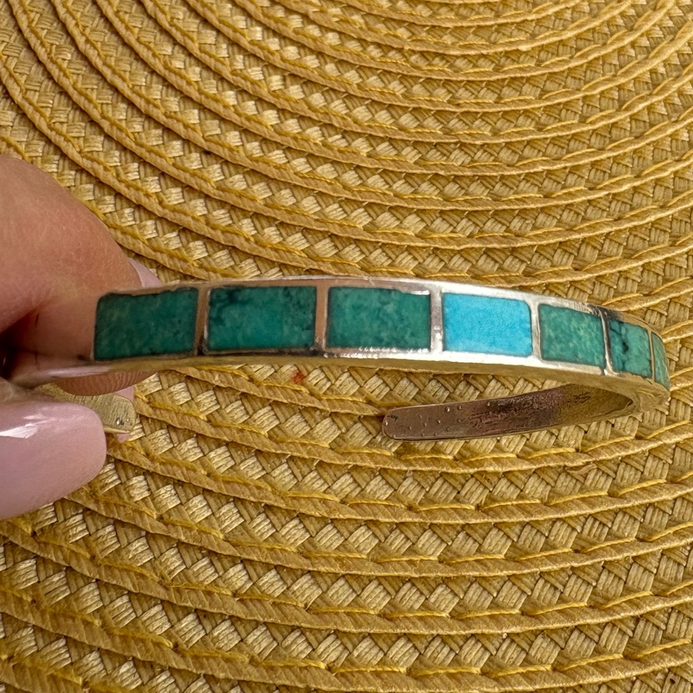 Old Navajo Turquoise Inlay Coin Silver Cuff Bracelet - Green Blue - Picture 3 of 15